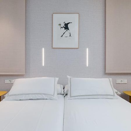 Mondrian New Ac Design Lovers Near La Concha San Sebastian Luaran gambar